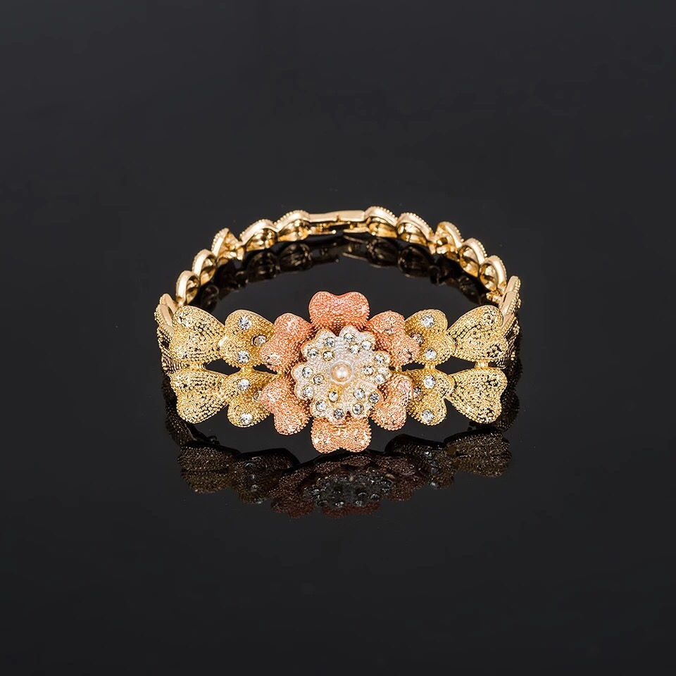 Thumbnail: Elegant Flower Shaped Gold Plated Crystal Jewellery Set