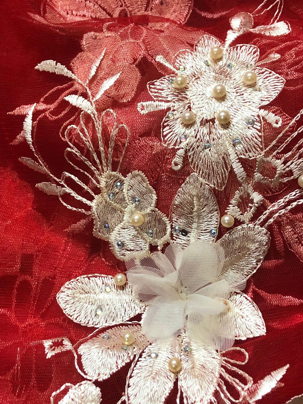 Миниатюра: Red 3D Flower, Stones and Pearl Beads French Net Lace