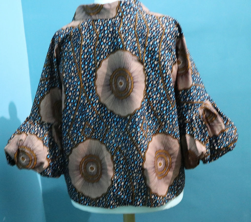 Miniaturbild: Collar Ankara Blouse with Balloon Sleeves