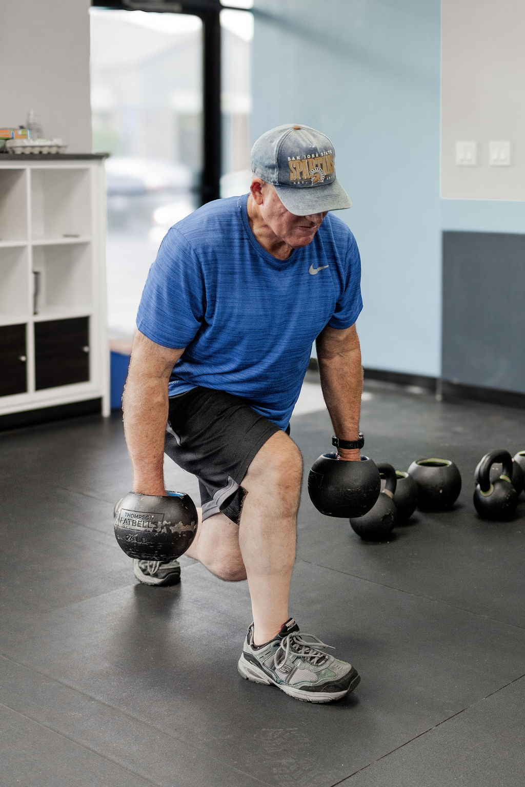 Kettlebell deadlift