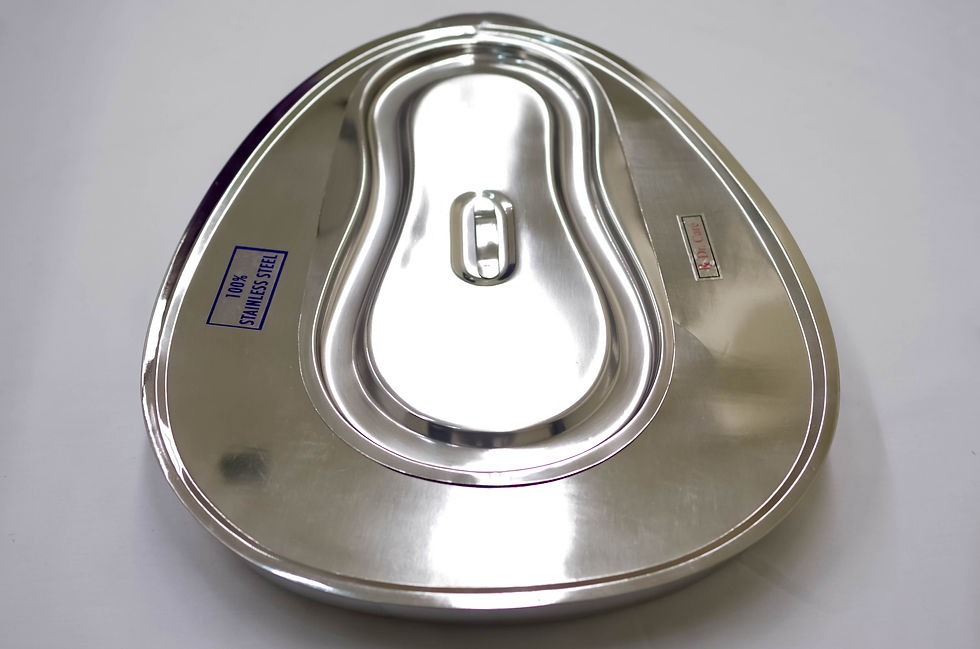 4. 5a bed pan with cover