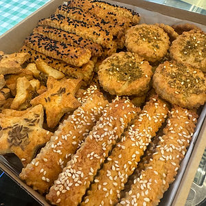 Salty Biscuits - 1 Kilogram (Aghi Kakhka)