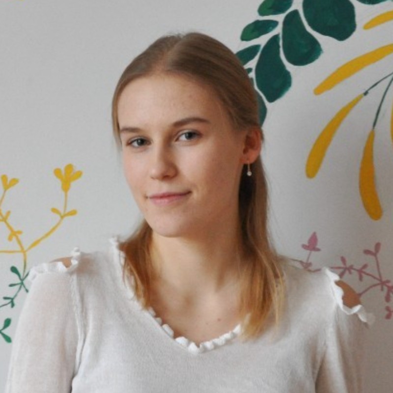 Writer: Julia Solarz