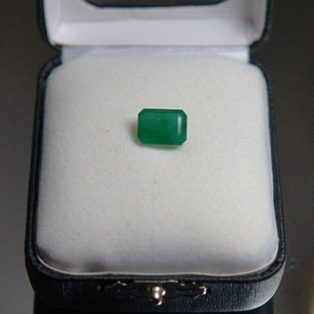 Thumbnail: EMD323DG COLOMBIAN EMERALD