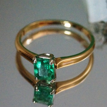 Thumbnail: 18KY090EMD Womens Estate AAA Emerald Ring