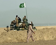 FILLOI SËRISH LUFTA MES VËLLEZËRVE MYSLIMANË | PAKISTANI BOMBARDOI AFGANISTANIN; 10 TË VDEKUR (MES TYRE 9 FËMIJË) + 4 TË PLAGOSUR.