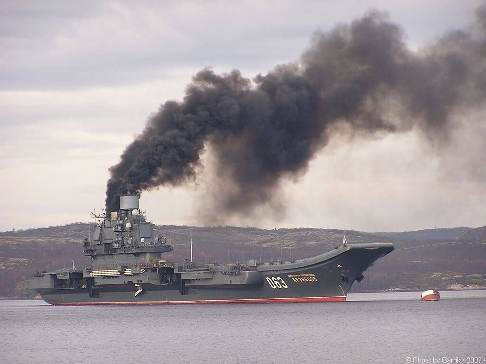AEROPLANMBAJTËSJA E VETME NË RUSI E EMËRTUAR “ADMIRAL KUZNETSOV” DO TË SKRAPATOHET OSE DO TË SHITET PAS SHTATË VITESH RIPARIMESH QË KUSHTUAN GATI 1.1 MILIARDË $.