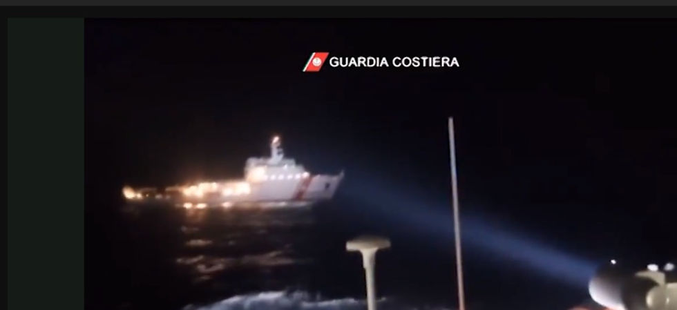 BIE ZJARRI NË NJË TRAGET ITALIAN | U RREZIKOHET JETA 175 PASAGJERËVE.