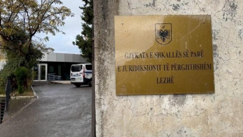 GJYKATA E LEZHËS: “ARREST NË BURG” PËR ARDIT GJEÇIN; U PËRFSHI NË AKSIDENT AUTOMOBILISTIK KU MBETËN TË VDEKUR VËLLEZËRIT RAMAZAN HARAPI DHE AGIM HARAPI NGA FSHATI MELGUSHË I SHKODRËS.