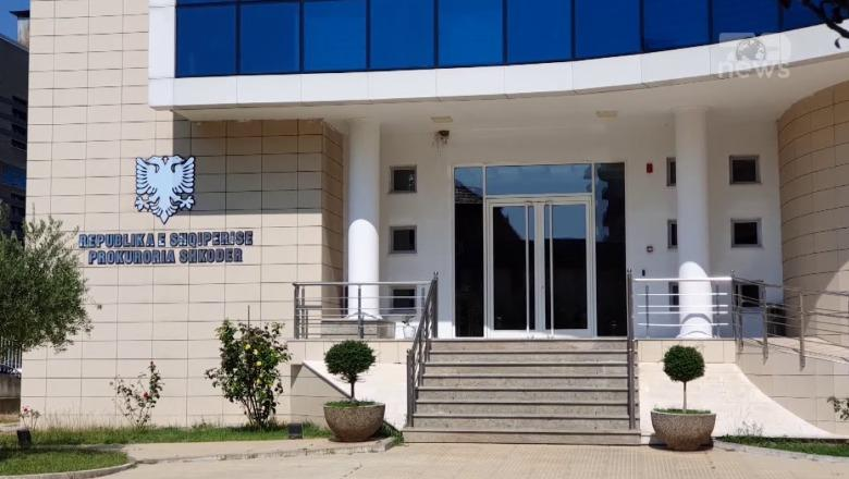SHKODËR | LEONARD MNELA (I NJOHUR EDHE SI LEONARD KOLA) KONSIDEROHET I PËRFSHIRË NË PASTRIM PARASH; PROKURORIA I SEKUESTROI PRONËN.