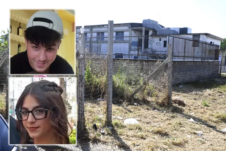 NAPOLI: U ARRESTUA ALESIO TUÇI (ALESSIO TUCCI) | AKUZOHET SE VRAU DHE ZHDUKU KUFOMËN E MARTINA KARBONAROS (CARBONARO) PËR ÇËSHTJE SENTIMETALE.