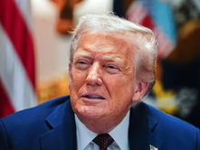 GAZETA “FINANCIAL TIMES”: PRESIDENTI DANLLD TRAMP (DONALD TRUMP) DËSHIRON PAQERUAJTËS KINEZË NË UKRAINË ASHTU SI PUTINI | SHTËPIA E BARDHË: KY ËSHTË LAJM I RREMË.