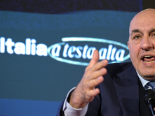 MINISTRI ITALIAN I MBROJTJES GUIDO KROSETO (CROSETTO): JAM I ZHGËNJYER QË SHBA-ës PO NDËRHYJNË PËR TË NEGOCIUAR PAQEN NË EVROPË.