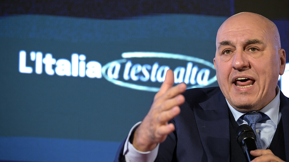 MINISTRI ITALIAN I MBROJTJES GUIDO KROSETO (CROSETTO): JAM I ZHGËNJYER QË SHBA-ës PO NDËRHYJNË PËR TË NEGOCIUAR PAQEN NË EVROPË.