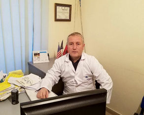 TIRANË | MJEKU SINAN MANJANI U ARRESTUA; NGACMIM SEKSUAL NË KRYE TË DETYRËS.