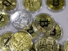 TOKIO | KRIPTOMONEDHA BITCOIN ARRITI NJË REKORD TË RI HISTORIK DUKE TEJKALUAR 124 MIJË $ PËR NJËSI.