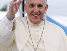 VATIKAN | NJË VIT MË PARË VDIQ PAPA FRANÇESKU.