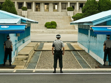 KORE E JUGUT | QEVERIA PO MERR MASA TË REJA KUNDËR SPIUNAZHIT KINEZ.