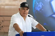 PRESIDENTI I PANAMASË JOSE RAUL MULINO KËRKON MARRËVESHJE PËR TË RIFILLUAR OPERACIONET E CHIQUITA-s.