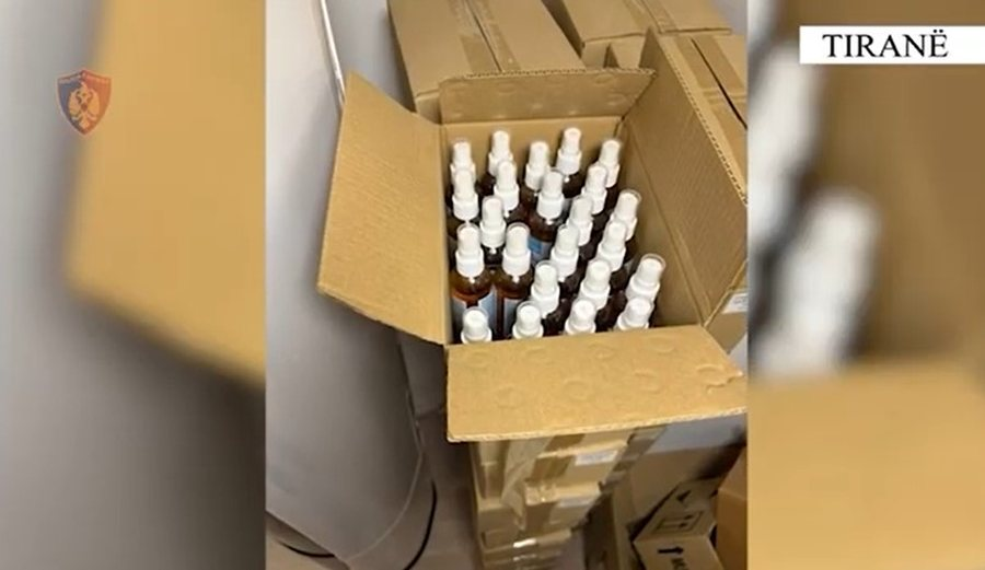 TIRANË | JASMIN TREBO (BOSHNJAK) U SHPALL NË KËRKIM POLICOR; 10 MIJË SUPLEMENTE TË SKADUARA NË MAGAZINËN E SUBJEKTIT “LIMITED CHARM” (AGJENTURAT E HUAJA HELMOJNË SHQIPTARËT).