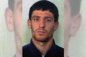 LAGJJA “BARRA”; NAPOLI | U ARRESTUA ÇIRO (CIRO) ANDOLFI (SUBJEKT QË I PËRKET ORGANIZATËS KRIMIANLE KAMORRA (CAMORRA); NJË NGA 100 MË TË KËRKUARIT NGA MINSITRIA E BRENDSHME E REPUBLIKËS SË ITALISË.