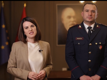 MINISTRJA E BRENDSHME E REPUBLIKËS SË SHQIPËRISË ALBANA KOÇIU DHE DREJTORI I PËRGJITHSHËM I POLICISË SË SHTETIT ILIR PRODA LËSHUAN DEKLARATË NË LIDHJE ME MONOPATINAT.