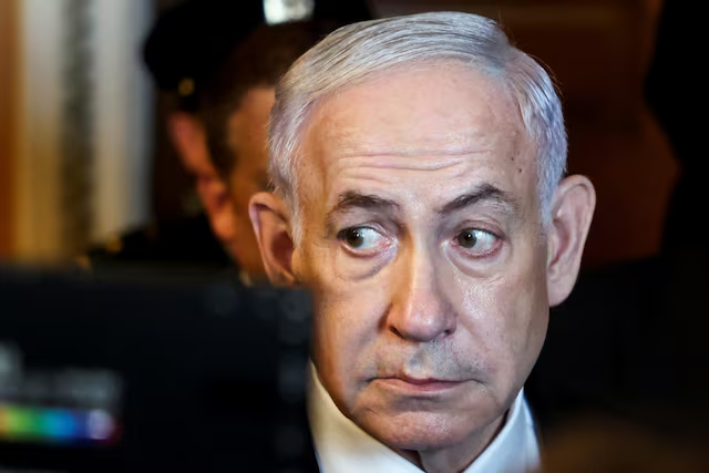 KRYEMINISTRI BENJAMIN NETANJAHU PO SHËROHET NGA NJË HELMIM NGA USHQIMI | MJEKU I DHA RAPORT PËR 3 DITË PUSHIM.