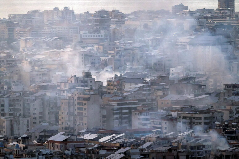 LIBAN | 4 TË VDEKUR + 10 TË PLAGOSUR NGA SULMI IZRAELIT NË HOTELIN NË QENDËR TË BEJRUTIT.