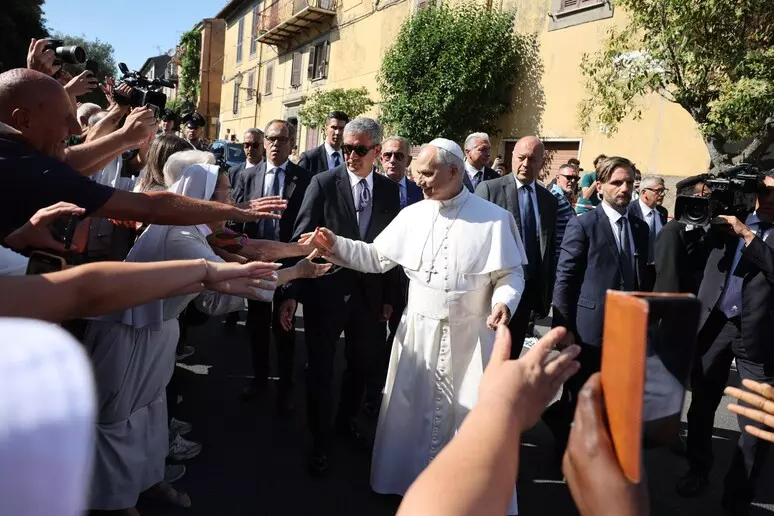 PAPA LEO XIV-të REAGOI PËR SULMIN USHTARAK IZRAELIT MBI KATAR | SITUATA ËSHTË SHUMË SERIOZE; NUK E DIMË SE KU PO SHKOJNË GJËRAT; DUHET TË LUTEMI - THA AI.