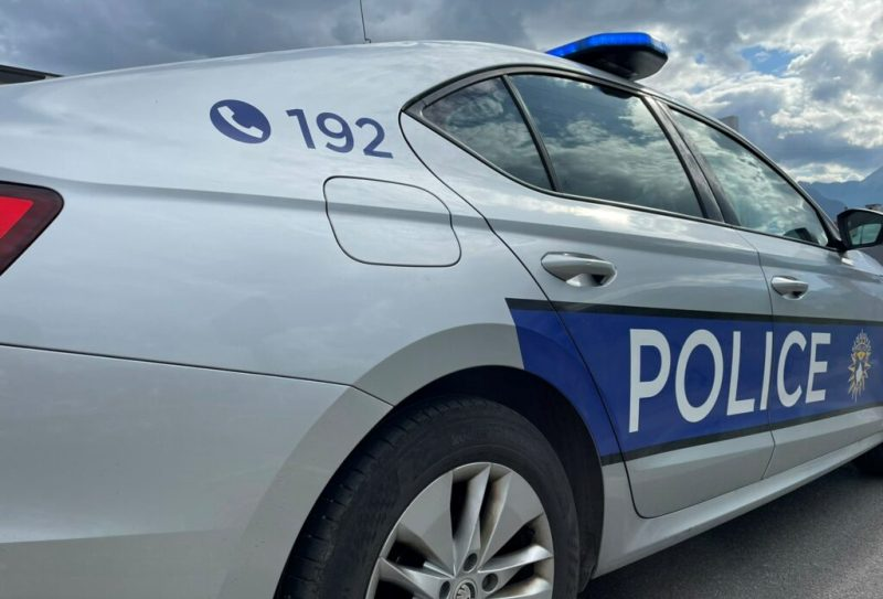 SHESHI “ADEM JASHARI”; KAFENEJA “PREMIUM”; LIPJAN | U ARRESTUAN ALMADRIT MAREVCI; ELMEDIN MAREVCI; NJË I MITUR ME MOSHË 16 VJEÇ.