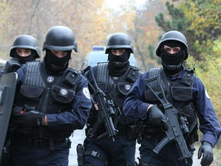 FSHATI ROPICË; VUSHTRRI | U ARRESTUAN AVDULLAH GERBESHI; RRAHMAN GERBESHI; EMIN GERBESHI; KADRI GERBESHI; NËN HETIM PENAL PARAPRAK PËR SHUMË VEPRA PENALE.