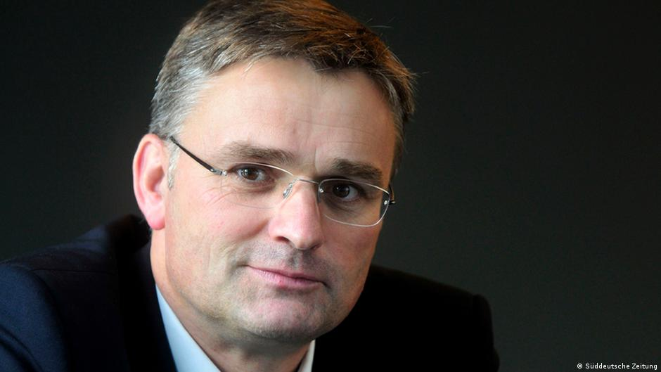 ZËDHËNËSI I QEVERISË GJERMANE STEFAN KORNELIUS: NEGOCIATAT PËR UKRAINËN NUK DO TË DËSHTOJNË NË QETËSINË E KRISHTLINDJEVE.