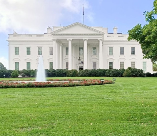 ZËDHËNËSJA E SHTËPISË SË BARDHË KEROLLAIN LEVIT (KAROLINE LEAVITT): TRUPAT NË TERREN NUK JANË PJESË E PLANIT AKTUAL POR PRESIDENTI DANLLD TRAMP (DONALD TRUMP) NUK E KA PËRJASHTUAR KËTË MUNDËSI.