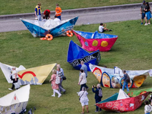100 VARKA LETRE PËRPARA PARLAMENTIT EVROPIAN NË SOLIDARITET ME REFUGJATËT | POLITIKA E AZILIT E BE-së DUHET TË JETË MË NJERËZORE (HUMANE).