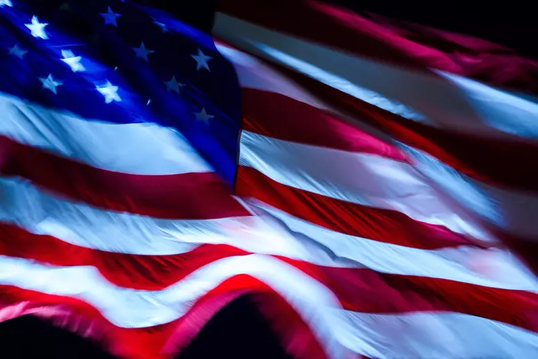 DEPARTAMENTI AMERIKAN I SHTETIT: QYTETARËT AMERIKANË TË LARGOHEN MENJËHERË NGA VENEZUELA; RREZIK SIGURIE PËR SHKAK TË MILICIVE TË ARMATOSURA.