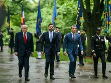 PRESIDENTI DANLLD TRAMP (DONALD TRUMP): DUAM TA NDAJMË ÇËSHTJEN E LIBANIT NGA NEGOCIATAT ME IRANIN; T’I MBAJMË TË DYJA GJËRAT TË NDARA.