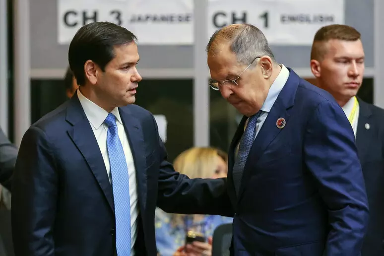 MINISTRIA E JASHTME RUSE: MINISTRI I JASHTËM SERGEI LAVROV DHE SEKRETARI I SHTETIT MARKO (MARCO) RUBIO DISKUTUAN HAPAT PËR SAMITIN PRESIDENCIAL TË BUDAPESTIT.