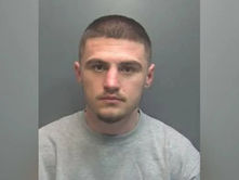 BRITANIA E MADHE | ERALD KAMBERI U DËNUA ME 10 VJET BURG + 15 VJET HEQJE TË SË DREJTËS PËR NGARJE AUTOMJETI; SHTYPI ME MAKINË FILLIP BRUSIN (PHILLIP BRUCE).