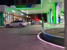 RRUGA “ZAHIR PAJAZITI”; BESIANË (PODUJEVË) | U ARRESTUAN RIAD RAMA DHE LULZIM ZEKA; TË SHTËNA ME ARMË ZJARRI NË KAFENE.