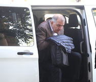 ISH-MINISTRI I ARRESTUAR I SHËNDETËSISË ILIR BEQAJ DOLI NGA QSUT-ja KU QËNDROI RRETH NJË MUAJ DHE DO TË RIKËTHEHET NË AMBIENTET E PARABURGIMIT TË DURRËSIT.