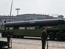 REPUBLIKA POPULLORE E KINËS PO UDHËHEQ NË ROL DREJT ARMAGEDONIT BËRTHAMOR.