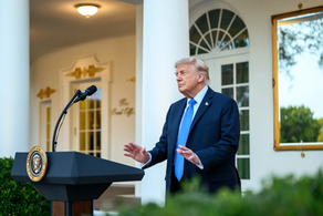 PRESIDENTI DANLLD TRAMP (DONALD TRUMP): FOLA ME PRESIDENTIN VLADIMIR PUTIN; NUK KA NDËRMEND TË SULMOJË TERRITORET E NATO-s.