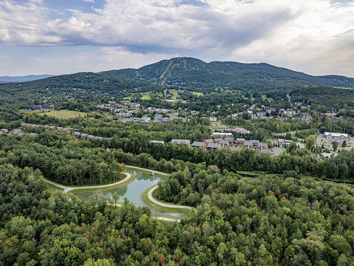 POURQUOI L'AÉROPORT ROLAND-DÉSOURDY EST UN ATOUT POUR BROMONT