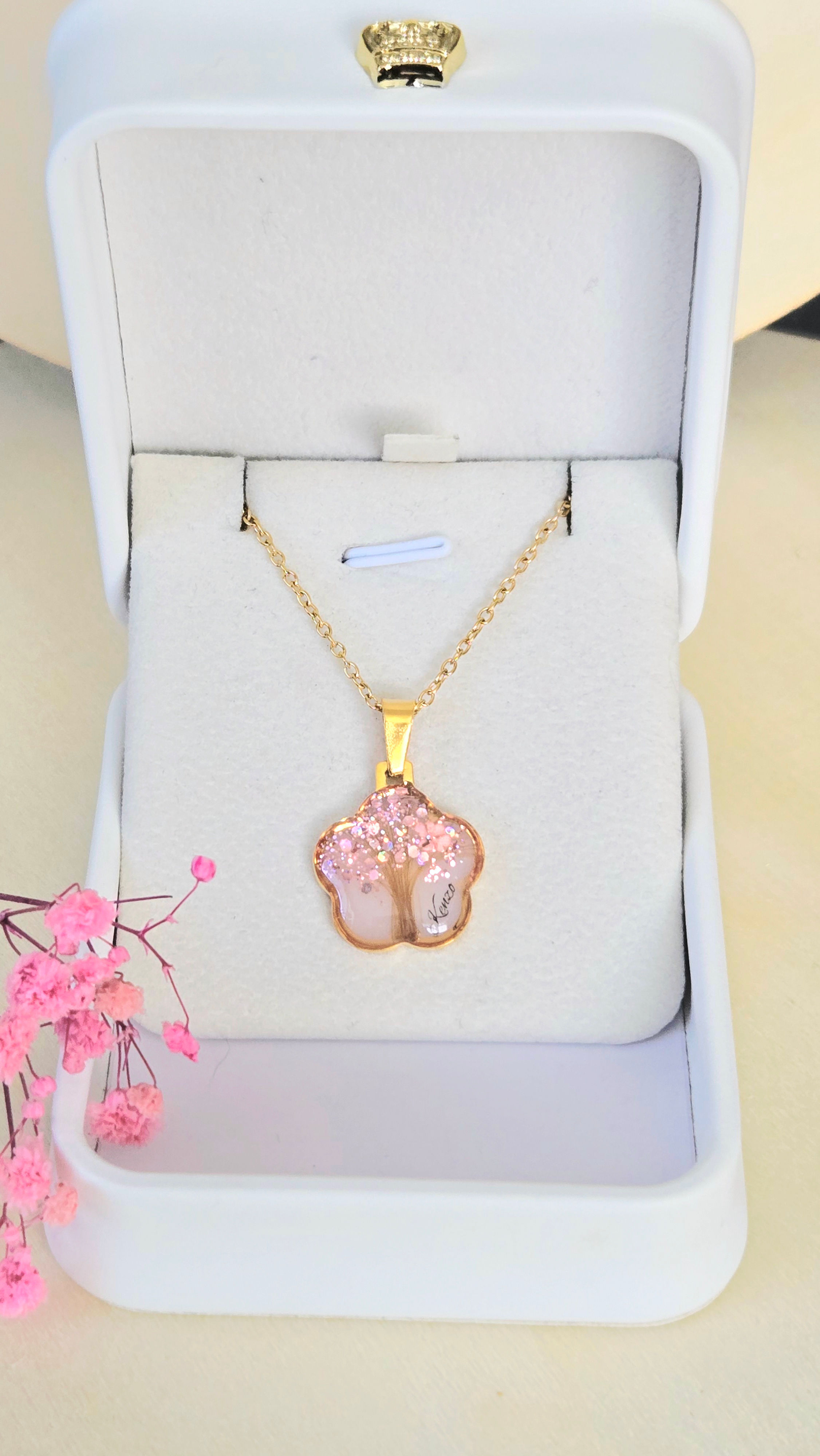 collier cheveux dans résine souvenir