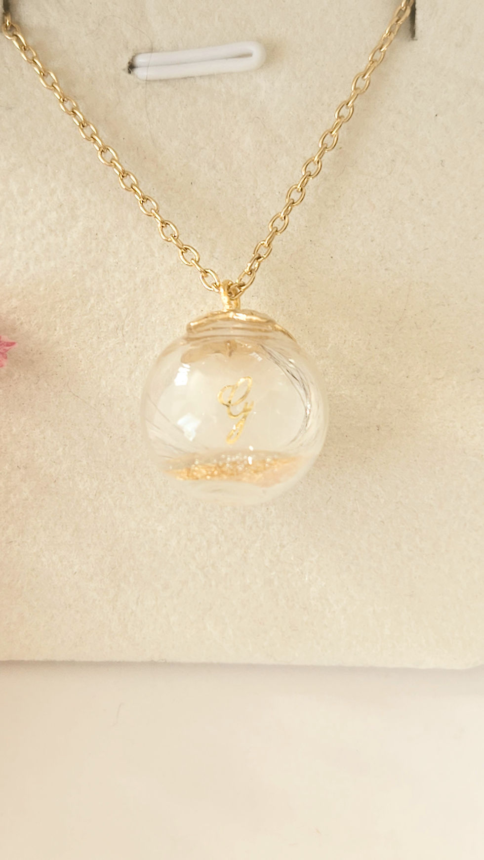 collier souvenir personnalisé avec cheveux blancs