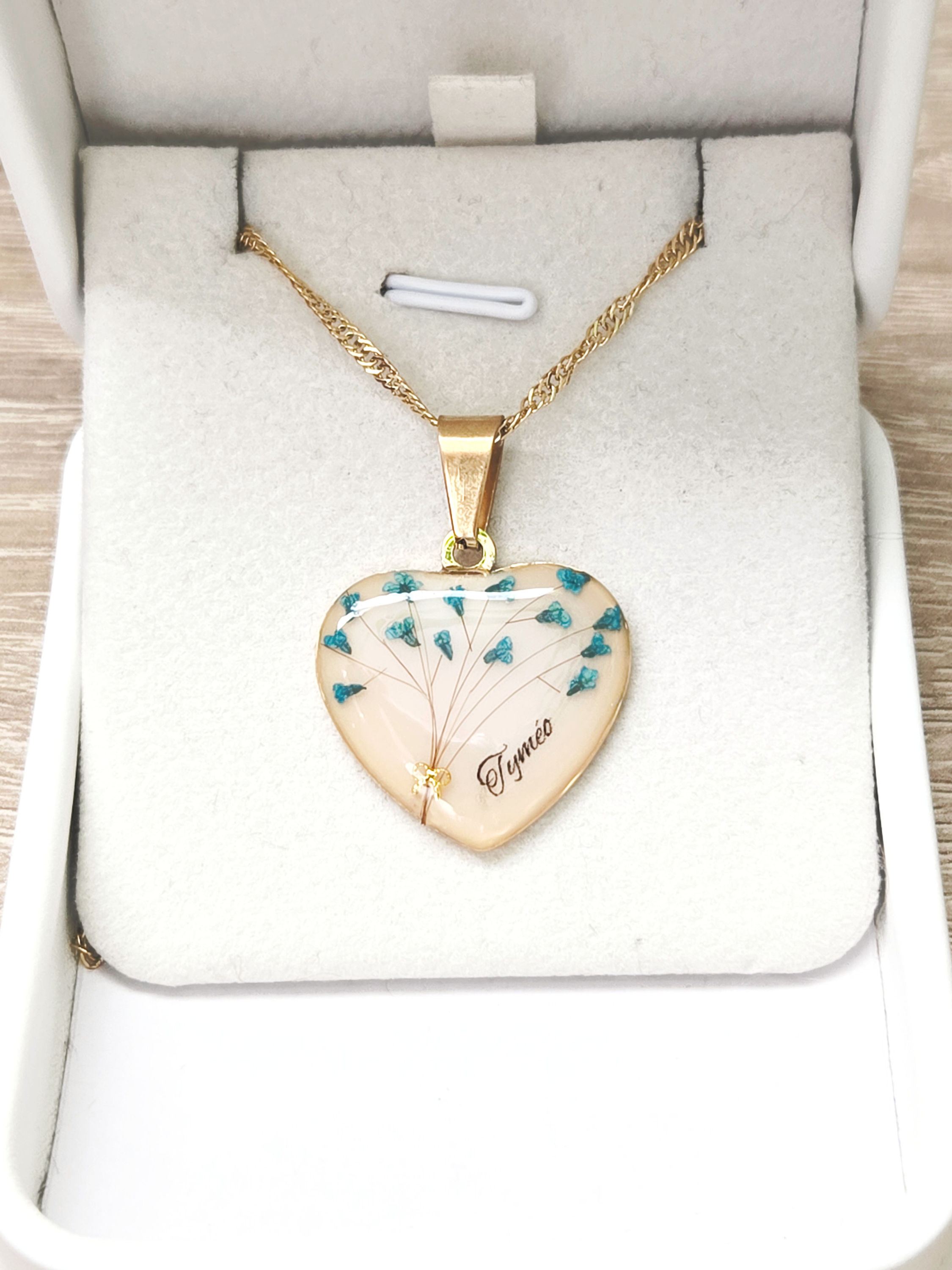 collier commémoratif poils d'animal