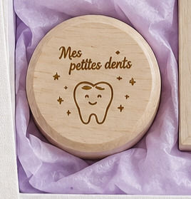 boîte à dent de lait personnalisé souvenir de bébé dans une box de naissance
