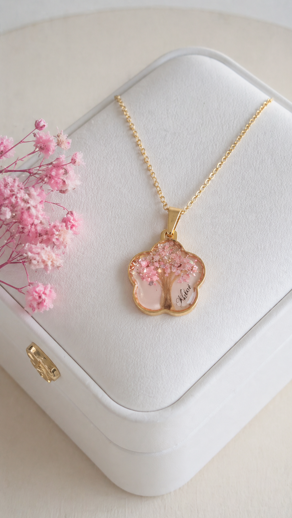 collier personnalisé cheveux et paillettes