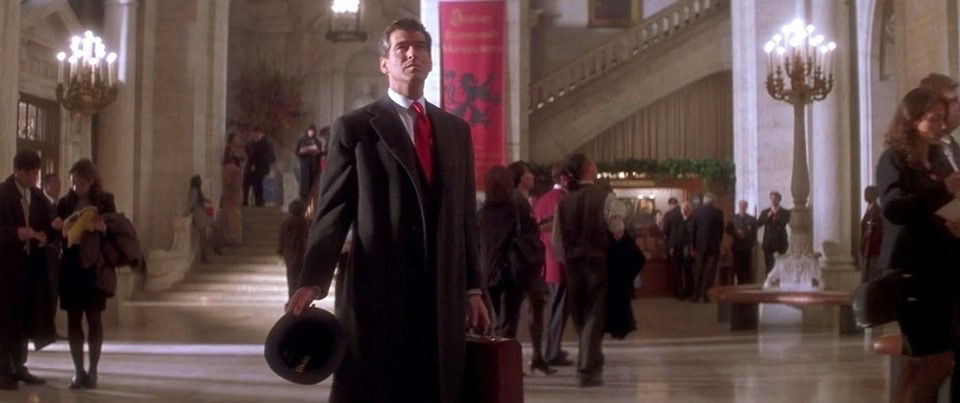 Background Artists flesh out the portrait for an iconic film scene at The Metropolitan Museum of Art