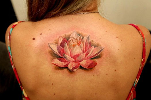 Dmitriy-Samohin-Pink-and-White-Back-Lotus-Tattoo-525x350.jpg